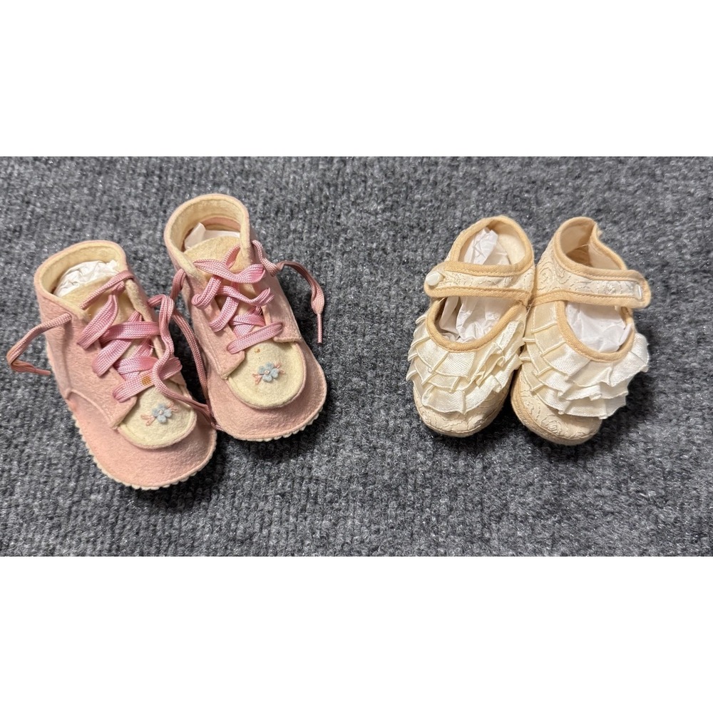 Vintage Pink Cotton Felt Baby Shoes Satin Crib Shoes